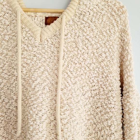 POL Hooded Nubby Teddy Bear Sweater Cream Oversized Size Small - Picture 4 of 5